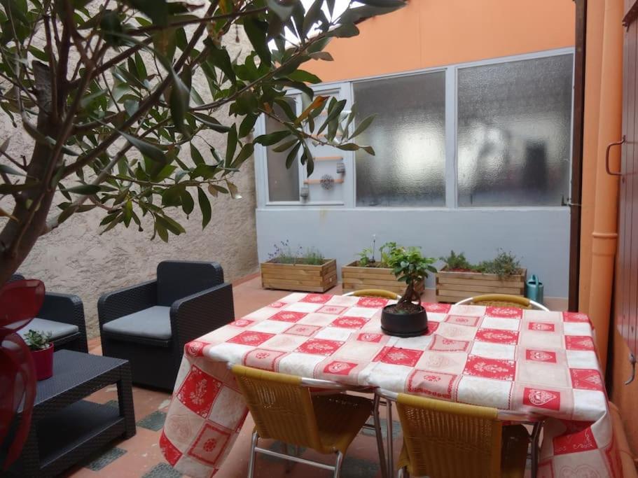 Appartement Spacieux Avec Grand Patio, 1Er Etage Sigean Exteriör bild
